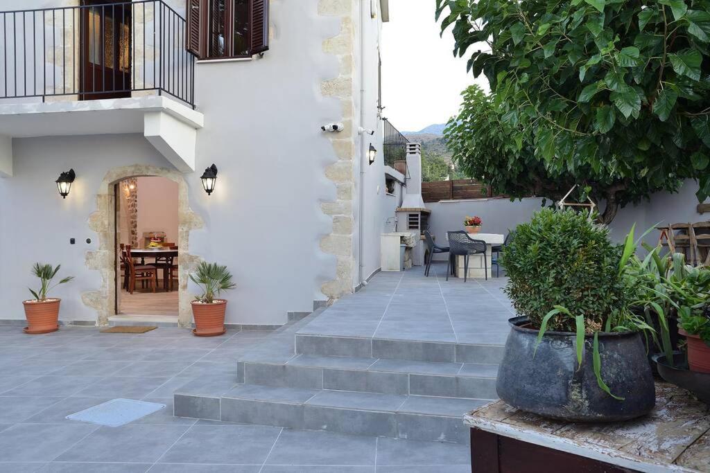 Villa Christini A Luxury Villa With Amazing Views Tzitzifes ภายนอก รูปภาพ